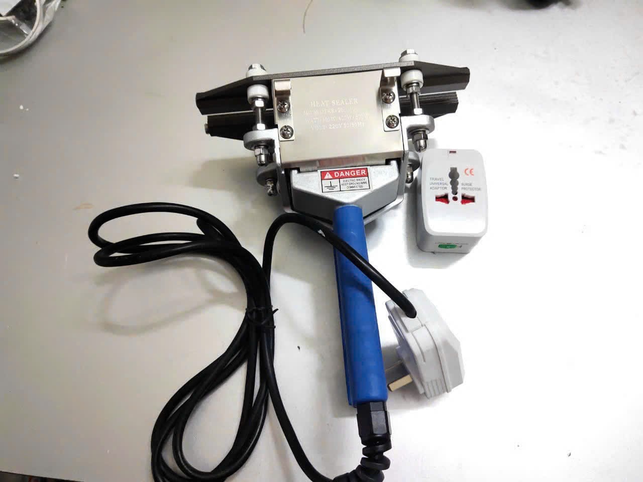   Máy hàn miệng túi cầm tay FRK400